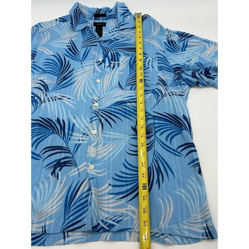 Claiborne Men's Blue Hawaiian Button Down Short Sleeve Shirt Hawaiian Rayon - Picture 6 of 7